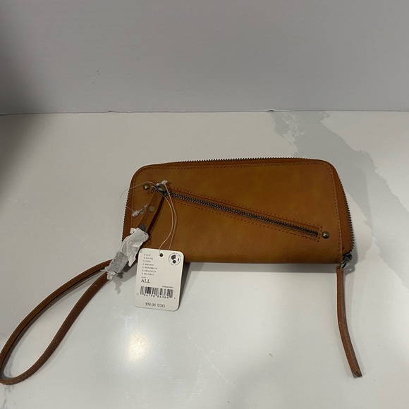 Free People Handbags - Free People Wristlet Wallet Brown Distressed Vegan Zip Around NWT